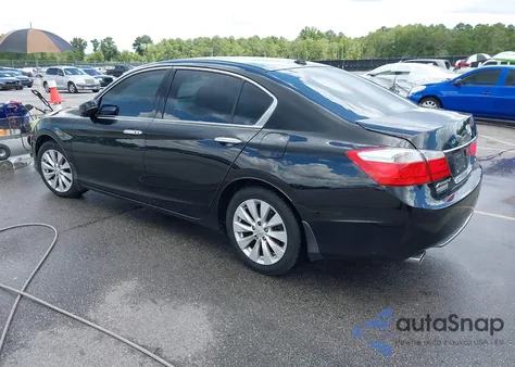 2013 Honda Accord Touring z USA, uszkodzony, nr VIN 1HGCR3F98DA042623